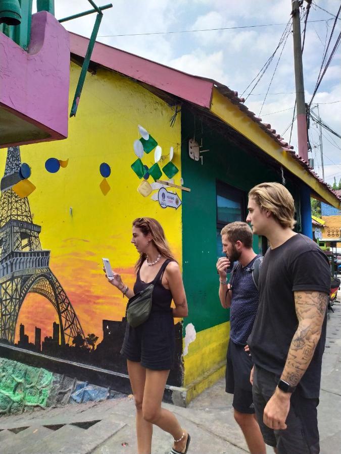 Griya Backpacker Pak Yon Bed and Breakfast Malang Esterno foto