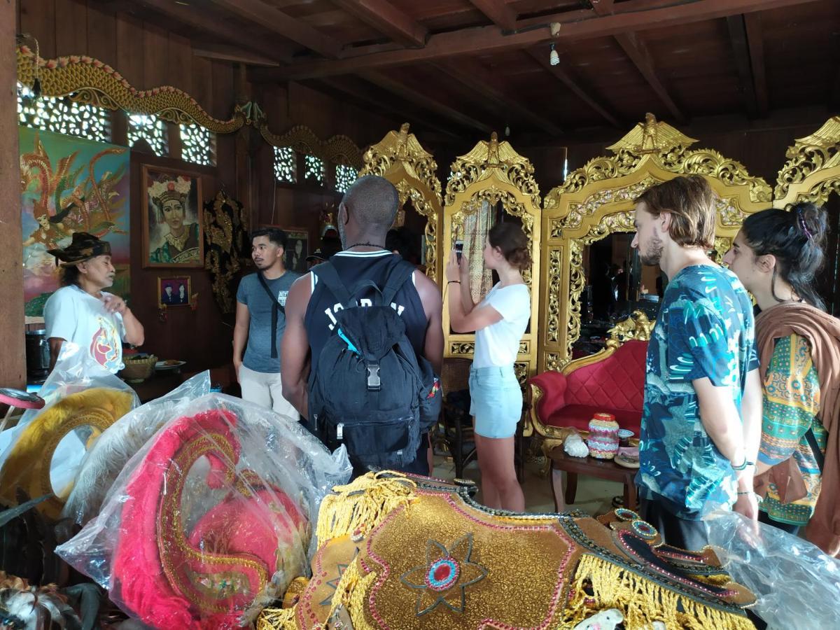 Griya Backpacker Pak Yon Bed and Breakfast Malang Esterno foto
